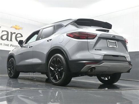 Used 2023 Chevrolet Blazer LT w/ LPO, Black Grille Bar Package image 5