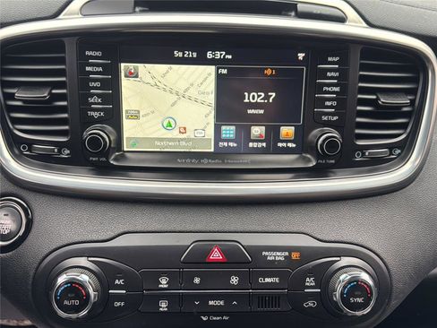 Used 2016 Kia Sorento SX w/ SXL Technology Package AWD/4WD image 10