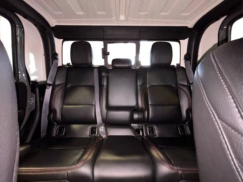 Used 2020 Jeep Gladiator Rubicon AWD/4WD image 24