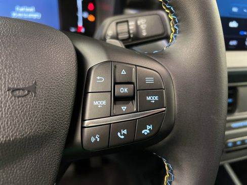 New 2025 Ford Maverick Lobo image 16