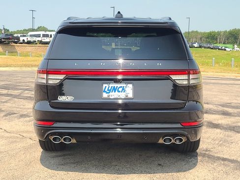 Used 2025 Lincoln Aviator Reserve w/ Equipment Group 201A AWD/4WD image 3