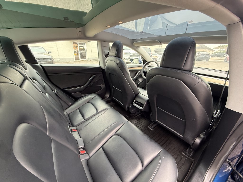 Used 2022 Tesla Model 3 RWD image 15