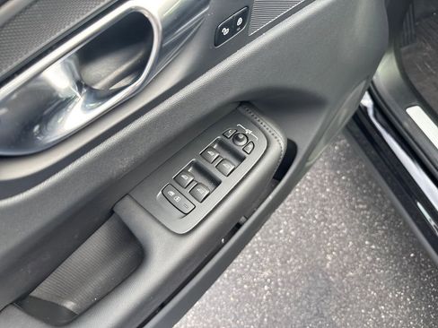 Certified 2023 Volvo XC60 B5 Plus w/ Protection Package Premier image 13