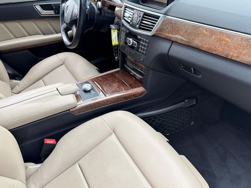 Used 2012 Mercedes-Benz E 350 Sedan image 33