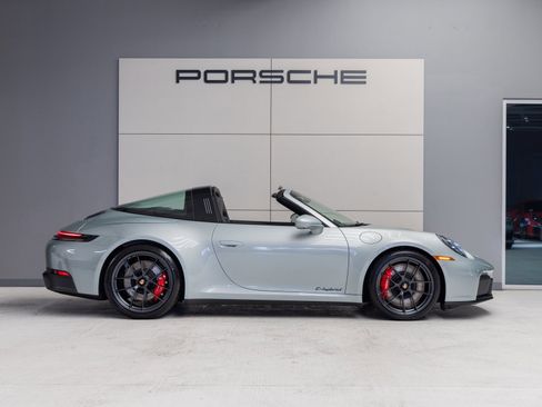 Certified 2026 Porsche 911 Targa 4 GTS image 10