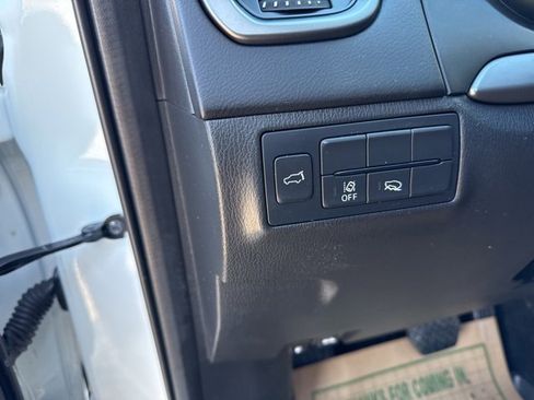 Used 2023 MAZDA CX-9 Touring Plus image 18