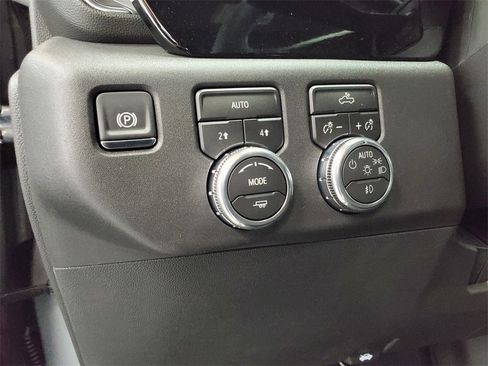 New 2026 GMC Sierra 1500 Elevation image 11