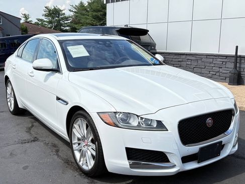 Used 2016 Jaguar XF Prestige AWD/4WD image 10