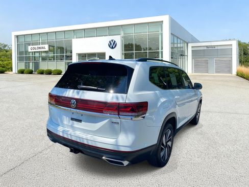 Used 2025 Volkswagen Atlas SE AWD/4WD image 5