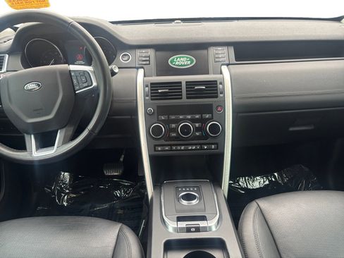 Used 2019 Land Rover Discovery Sport HSE AWD/4WD image 11