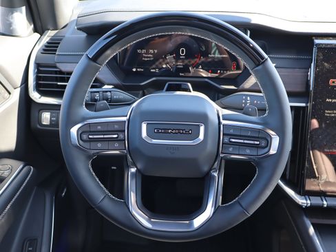 New 2026 GMC Acadia Denali w/ Super Cruise Package AWD/4WD image 12