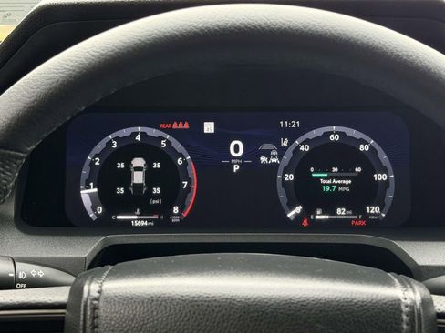 Used 2025 Toyota Tacoma TRD Sport image 11