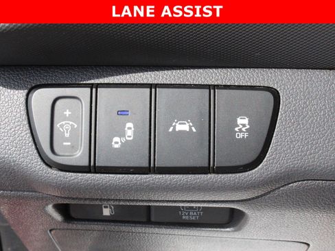 Used 2022 Hyundai Ioniq SE FWD image 23