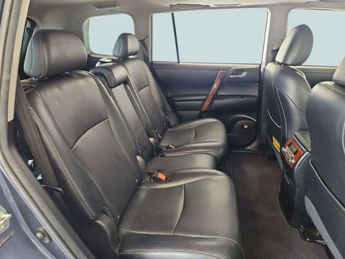 Used 2012 Toyota Highlander Limited w/ Tow Pkg AWD/4WD image 27