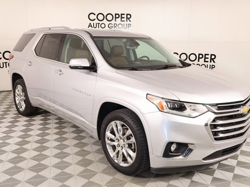 Used 2019 Chevrolet Traverse High Country image 1