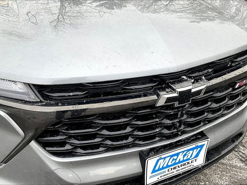 Used 2024 Chevrolet Trax RS image 24