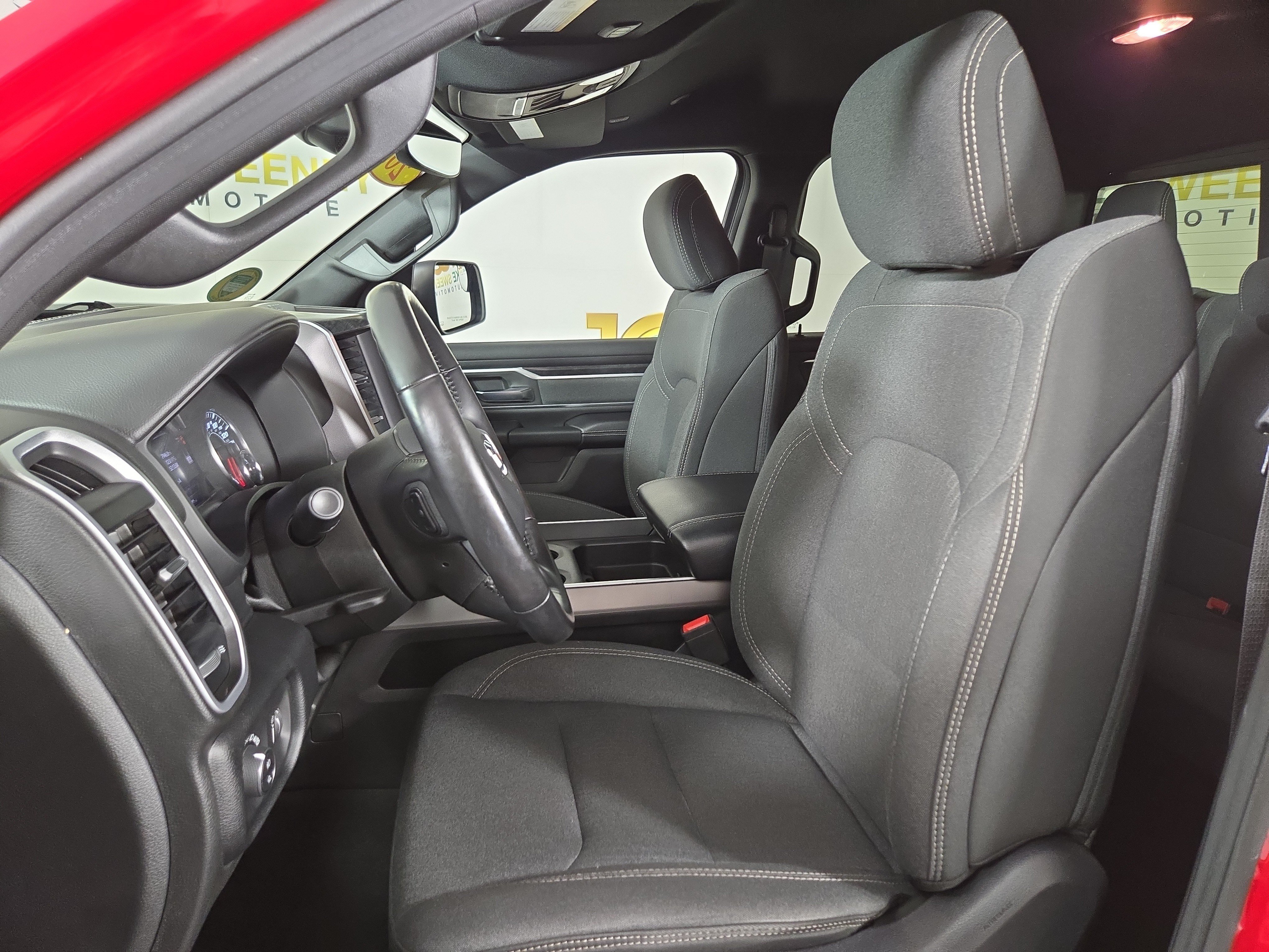 Used 2021 RAM 1500 Big Horn AWD/4WD image 12