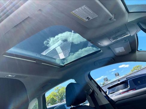 Used 2024 Volkswagen Jetta SE image 26