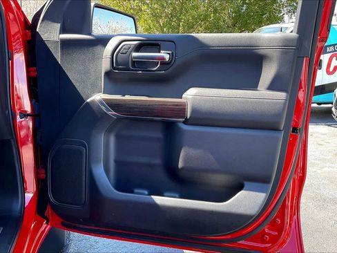 Used 2021 Chevrolet Silverado 1500 LT Trail Boss image 23