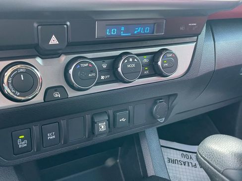 Used 2023 Toyota Tacoma SR5 w/ Technology Package image 17