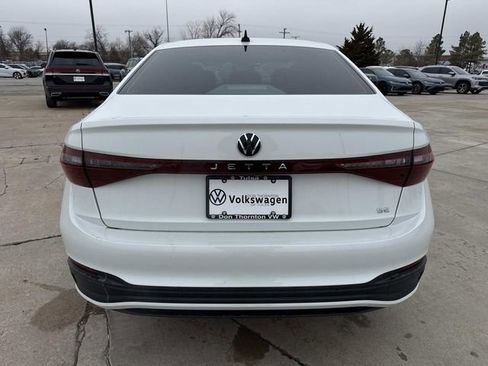 New 2026 Volkswagen Jetta SE image 3