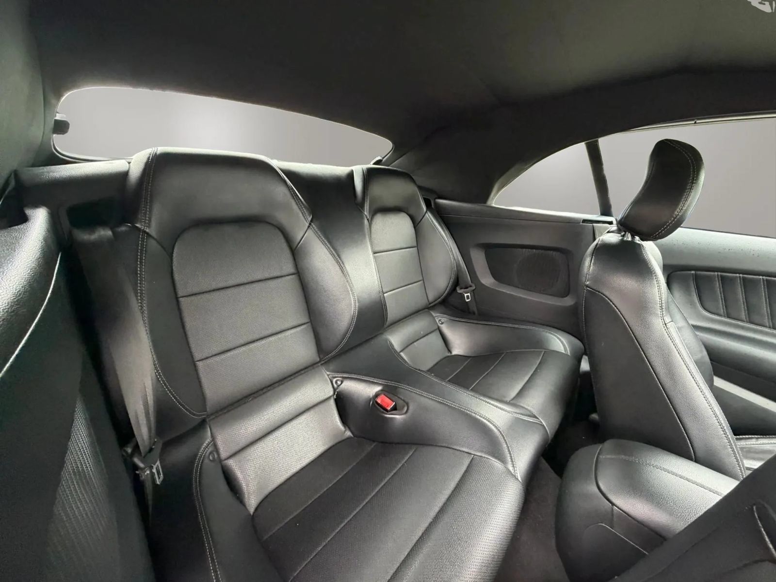 Used 2020 Ford Mustang Premium RWD image 20