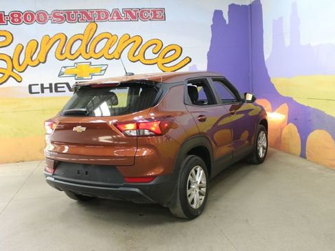 Used 2021 Chevrolet TrailBlazer LS AWD/4WD image 8