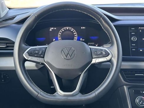 Used 2022 Volkswagen Taos SE image 22