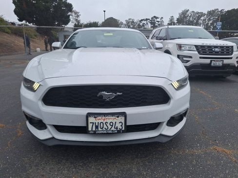 Used 2017 Ford Mustang Coupe RWD image 2