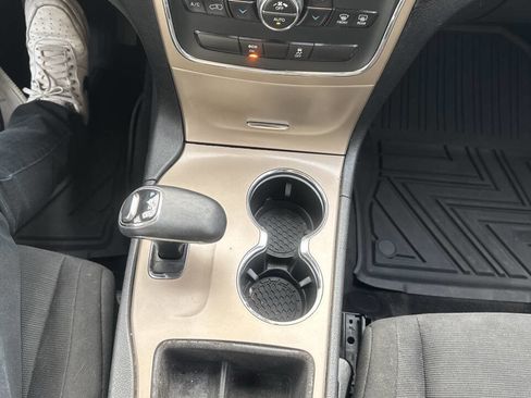 Used 2014 Jeep Grand Cherokee Laredo w/ Quick Order Package 23E image 32