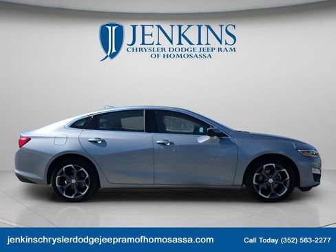 Used 2024 Chevrolet Malibu LT image 1