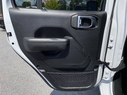 Certified 2022 Jeep Wrangler Unlimited Sport image 36