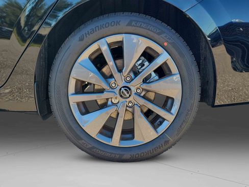 New 2026 Nissan Sentra SL w/ Floor Mat Package FWD image 36