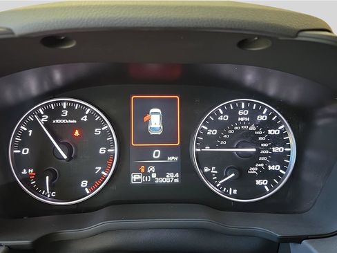 Used 2024 Subaru Crosstrek 2.0i Premium AWD/4WD image 10