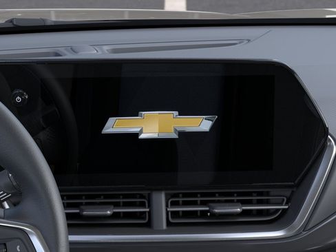 New 2026 Chevrolet Trax ACTIV w/ Sunroof Package FWD image 20