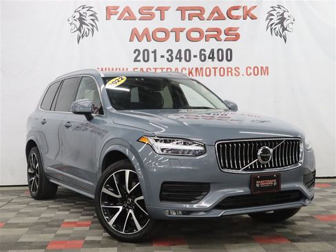 Used 2022 Volvo XC90 T6 Momentum w/ Advanced Package AWD/4WD image 3