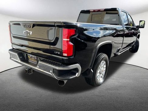 Used 2024 Chevrolet Silverado 2500 LTZ w/ LTZ Premium Package image 15