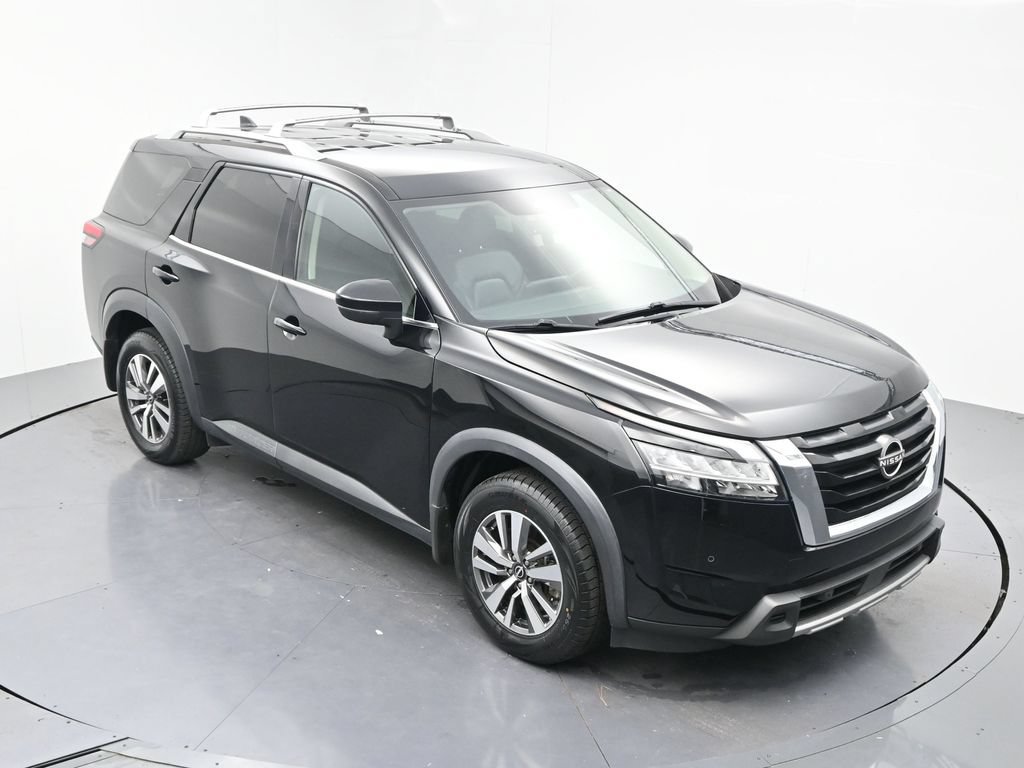 Used 2023 Nissan Pathfinder SL AWD/4WD image 19