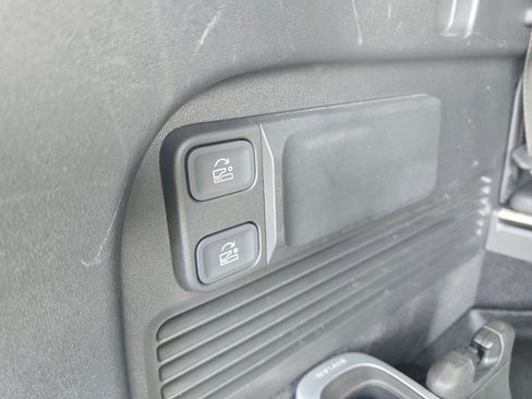Used 2024 Rivian R1S Adventure AWD/4WD image 28