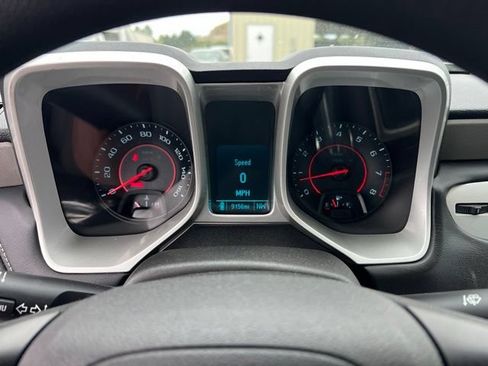 Used 2015 Chevrolet Camaro LS RWD image 17