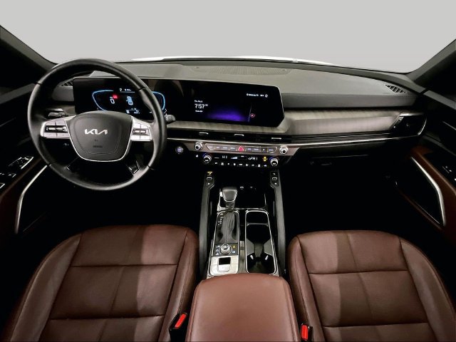Used 2024 Kia Telluride EX w/ EX Captain's Chair Package AWD/4WD image 14