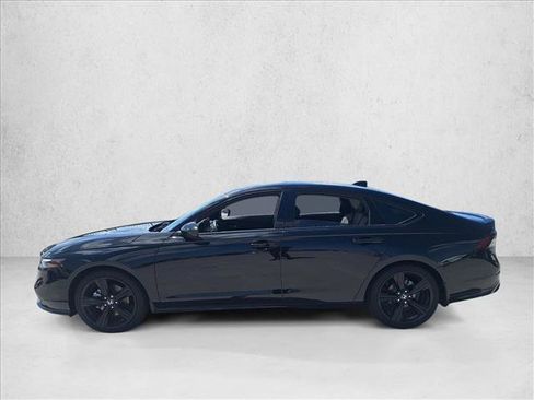 Used 2024 Honda Accord Sport image 8