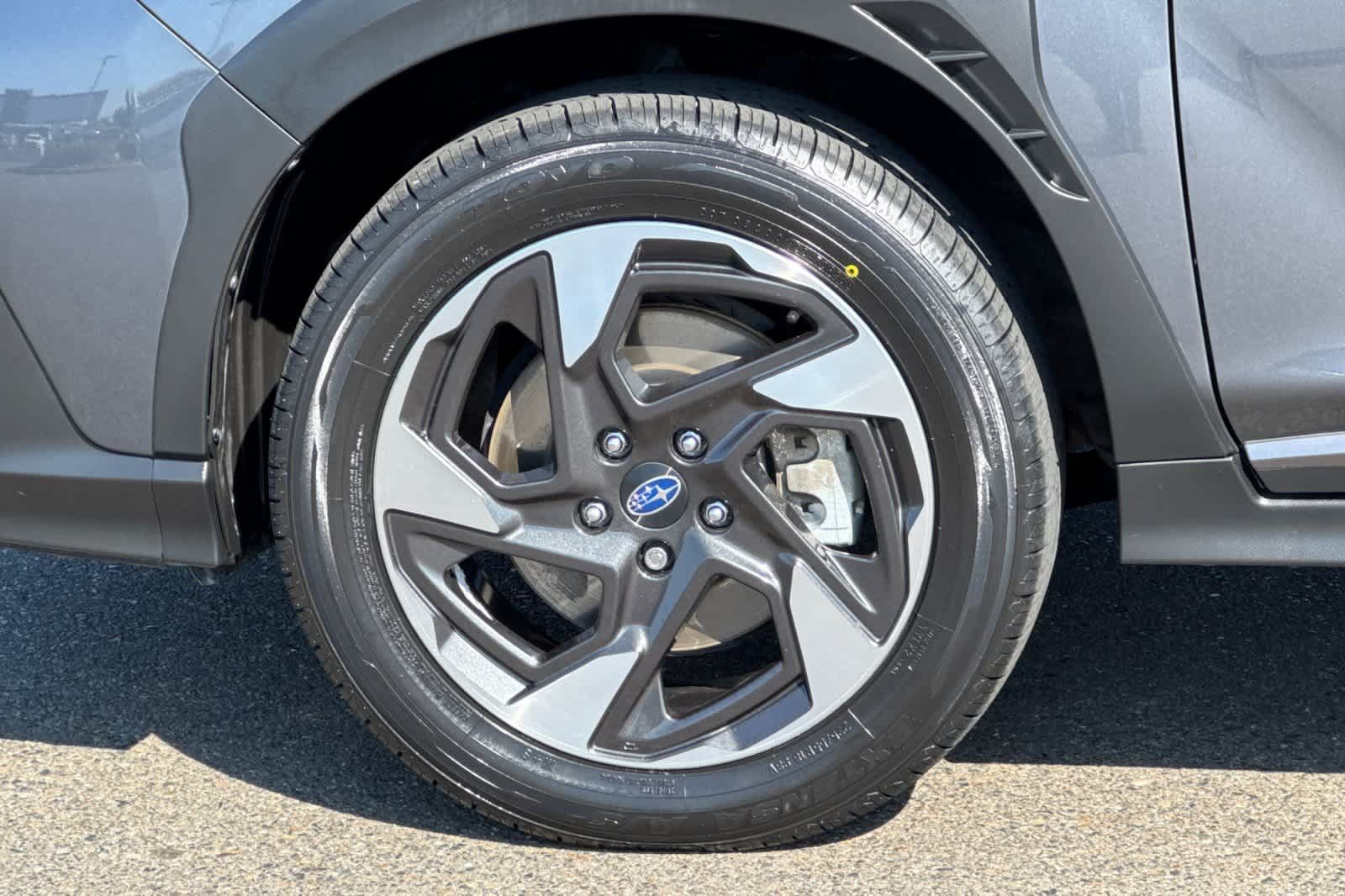 Used 2024 Subaru Crosstrek 2.5i Limited AWD/4WD image 30