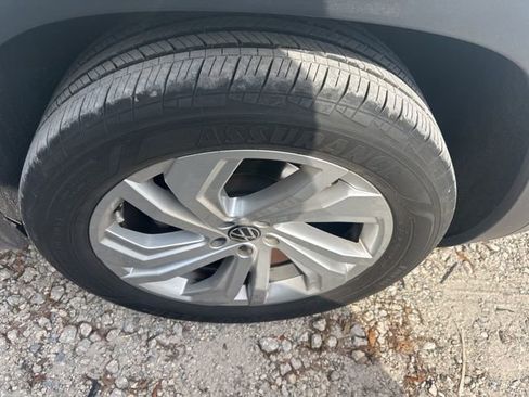 Used 2023 Volkswagen Atlas SE FWD image 32