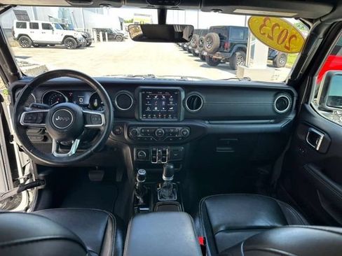 Used 2023 Jeep Wrangler Unlimited Sahara w/ Dual Top Group AWD/4WD image 12