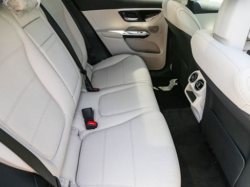 New 2026 Mercedes-Benz GLC 300 image 16