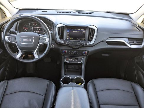 Used 2023 GMC Terrain SLT image 16