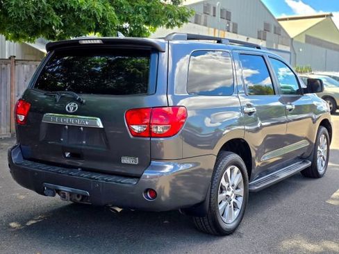 Used 2011 Toyota Sequoia Limited AWD/4WD image 10