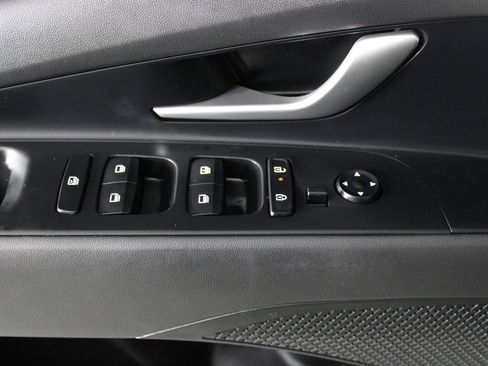 Used 2026 Hyundai Elantra SE image 23