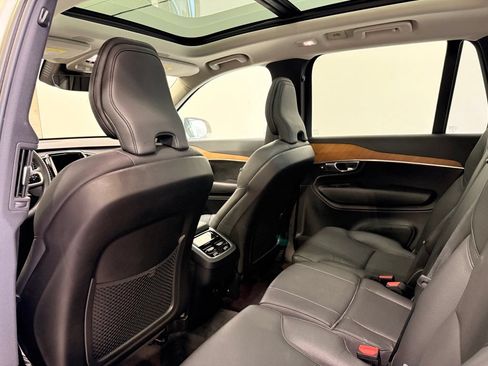 Used 2023 Volvo XC90 B6 Plus AWD/4WD image 20